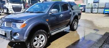 mitsubishi l200