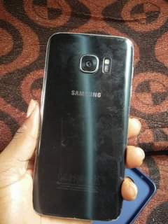 A picture of Samsung s7