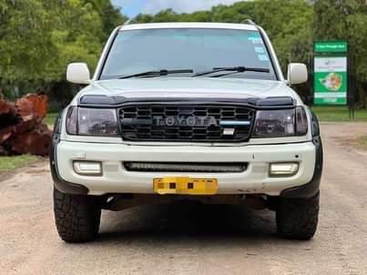 toyota land cruiser