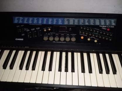A picture of keyboard peyano