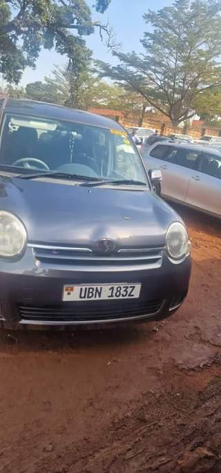 A picture of Sienta barely driven for sale