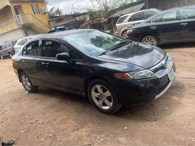 A picture of Nigeria used Honda Civic 2008 model buy and drive.