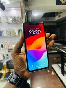 A picture of iPhone 11 720 00ugx