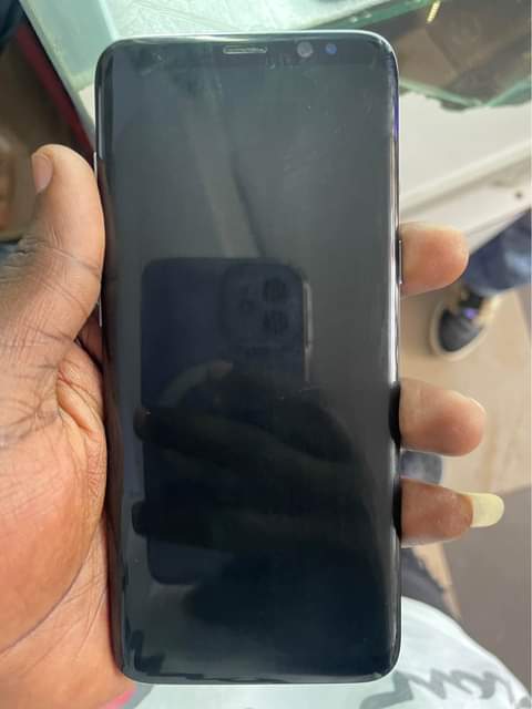 A picture of Samsung s8 inbox on 0709607368