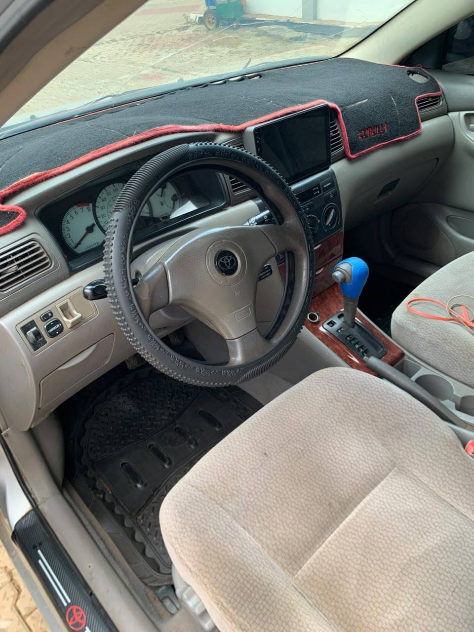 A picture of Toyota Corolla 2004