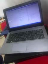 A picture of Chagua hizi laptop kwa TSH 75 000 ujanja Ni kuwahi