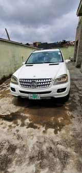 A picture of Mercedes Benz ML 350 4matic 07 First body first user