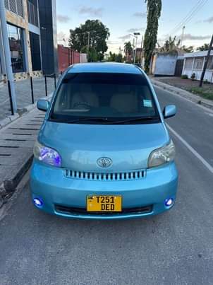 A picture of Toyota Porte inauzwaaaa