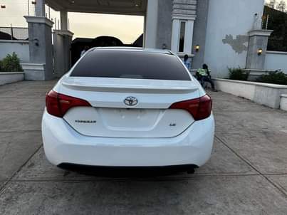 A picture of 2016 TOYOTA COROLLA
