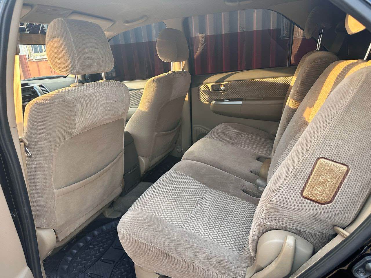 A picture of Toyota 4Runner 2012 model