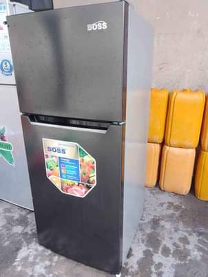 A picture of Fridge zuri jipyaa offer lak 420k