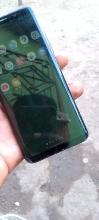 A picture of Samsung Galaxy S9 plain