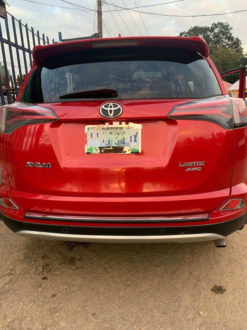 A picture of Toyota Rav 4