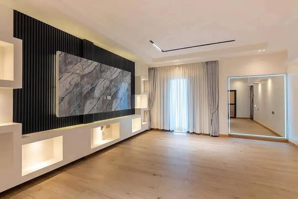 A picture of FULLY FURNISHED FLAT HOME FOR SALE 6 bed s and