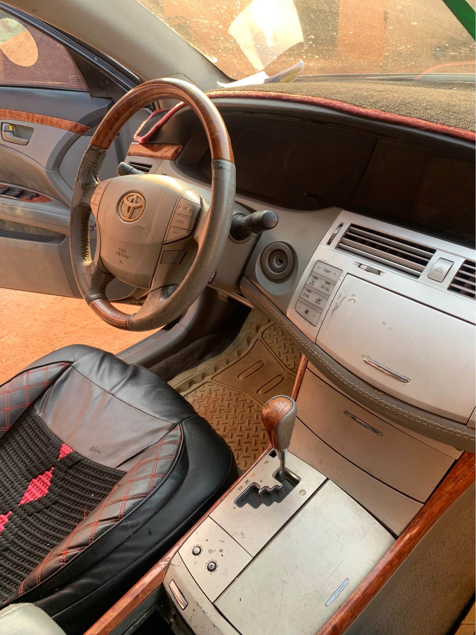 A picture of Toyota Avalon