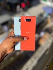 A picture of sony Xperia 8 64GB 240 000 