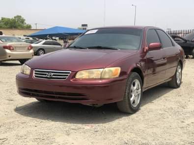 A picture of An Extremely Clean Used Toyota Camry LE 2002 Model Custom