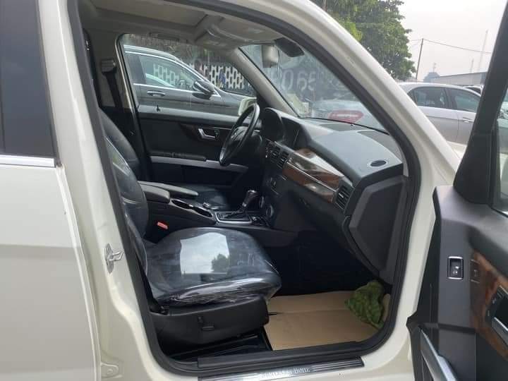 A picture of Tokumbo 2012 Mercedes Benz Glk350 4matic For Sale Seller Calling