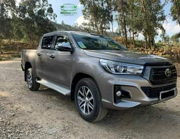 used toyota hilux