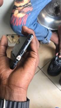 A picture of Samsung note 9