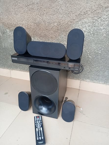 A picture of SAMSUNG BLUETOOTH HOME THEATER