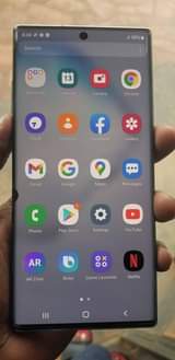 A picture of Samsung note 10