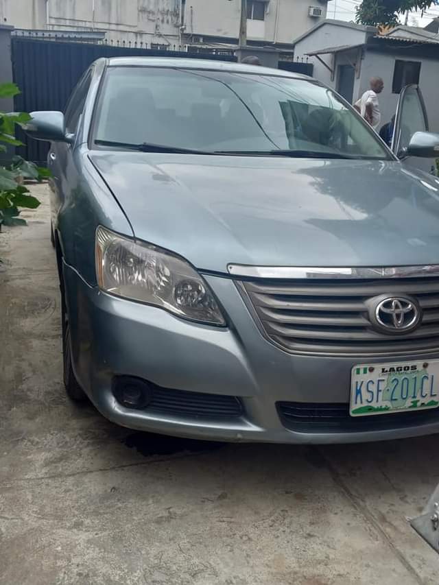 A picture of Registered Toyota Avalon 2008