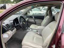 A picture of Toyota Highlander 2013 upgraded Registered 3seater SUV Android screen Alloyed
