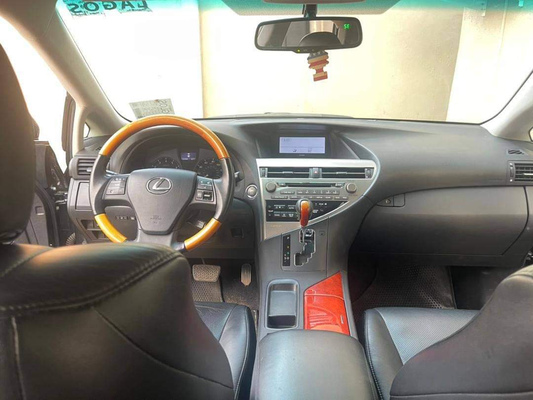 A picture of 2010 Lexus rx 350