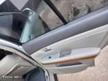 A picture of Lexus RX 330