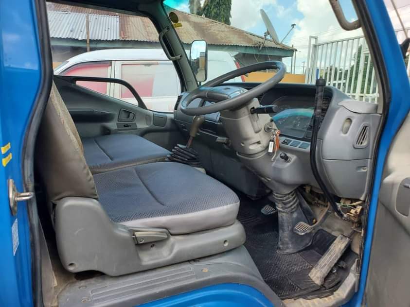 A picture of TOYOTA RACTIS DSJ Full Ac Full File Engine 1nz Cc
