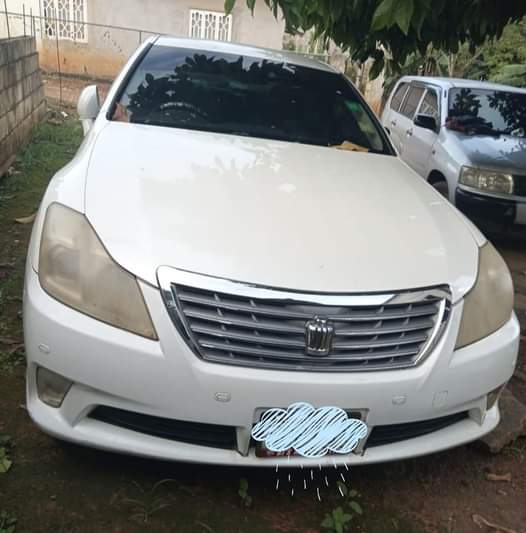 saloon cars