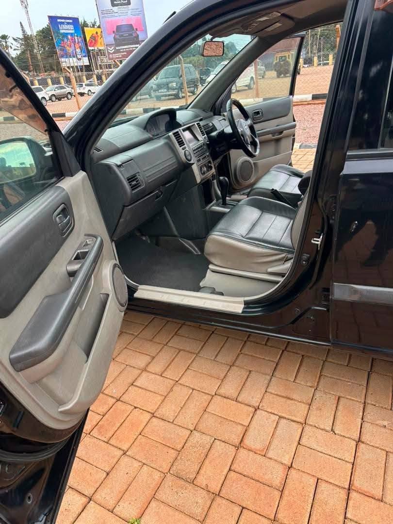 A picture of Nissan Xtrail 14m 0706145834