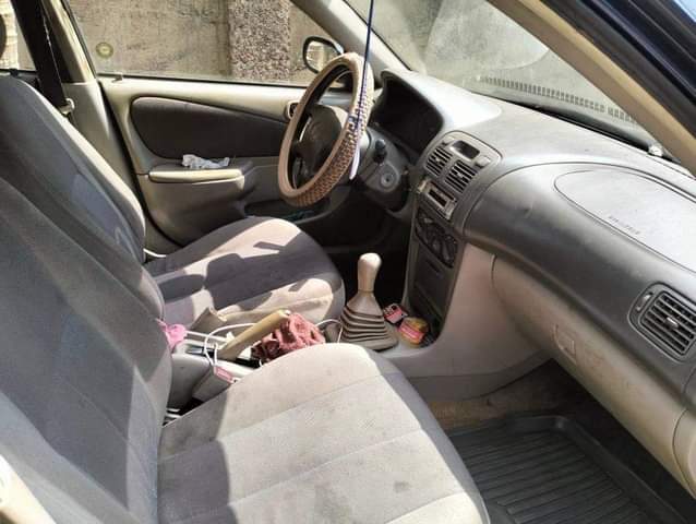 A picture of 2001 Toyota Corolla 4 cylinder