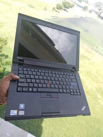A picture of Lenovo core 2duo Ram 4gb hdd 320gb procesor 2.00ghz chaji