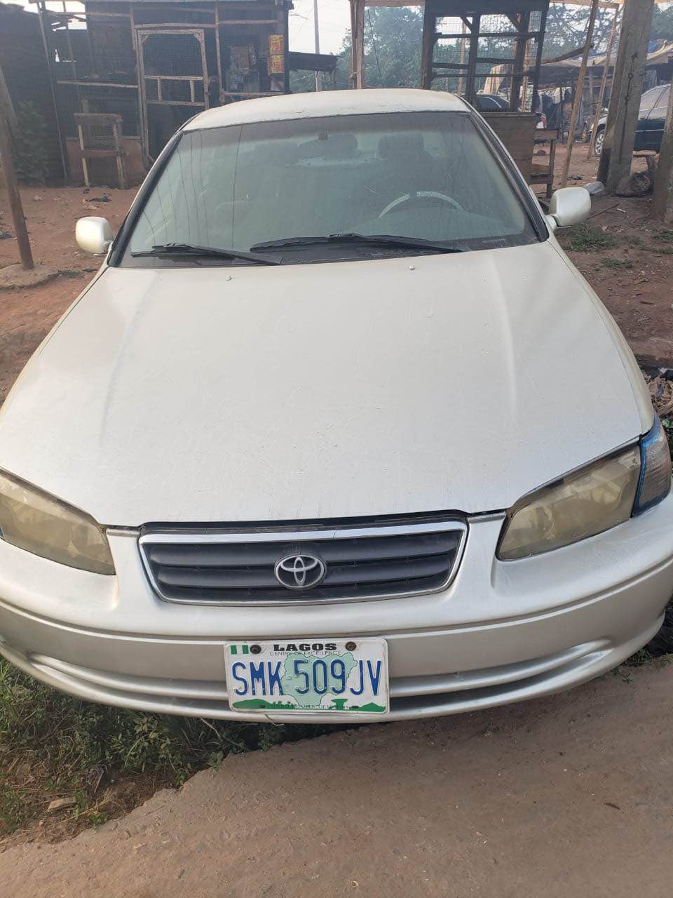 A picture of Toyota Camry drop light