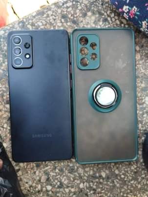 A picture of Samsung Galaxy A72 256
