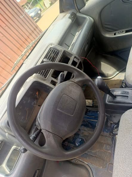 A picture of 2007 Suzuki every