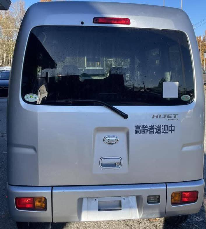 A picture of Mini bus