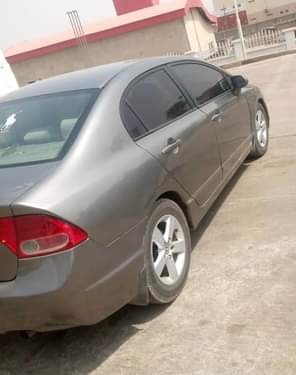 A picture of Honda Civic 2007 model Everything is working perfectly Open roof