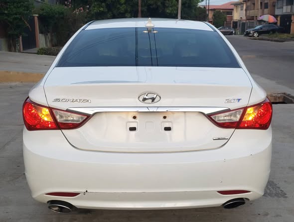 A picture of Distress sale 2011 Hyundai Sonata Limited Foreign Used Accident free