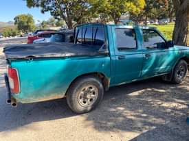 used nissan hardbody