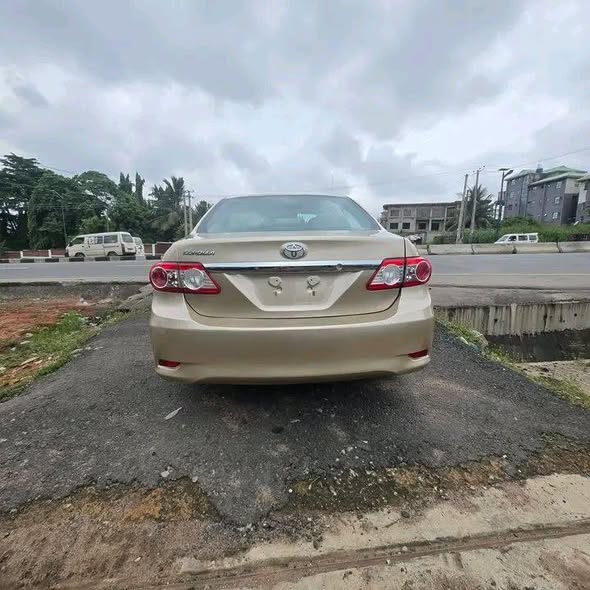 A picture of 2013 Toyota Corolla