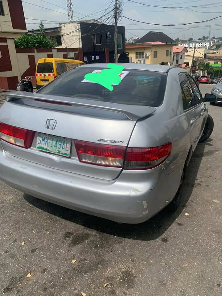 A picture of Honda Accord 2004