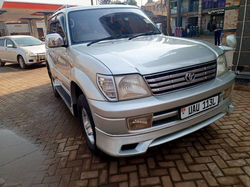 A picture of Toyota Land cruiser tx