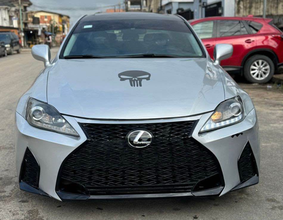 A picture of IS350