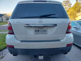A picture of Toks 2009 GL450 4MATIC benz Price 11 5million naira Location