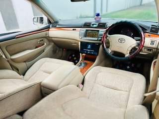 A picture of TOYOTA BREVIS NAMBA D PIGA 255 714 550 592