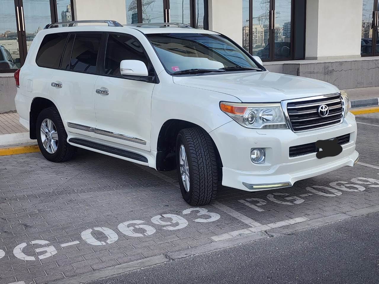 A picture of Land cruiser 2014 GXR V8 GCC