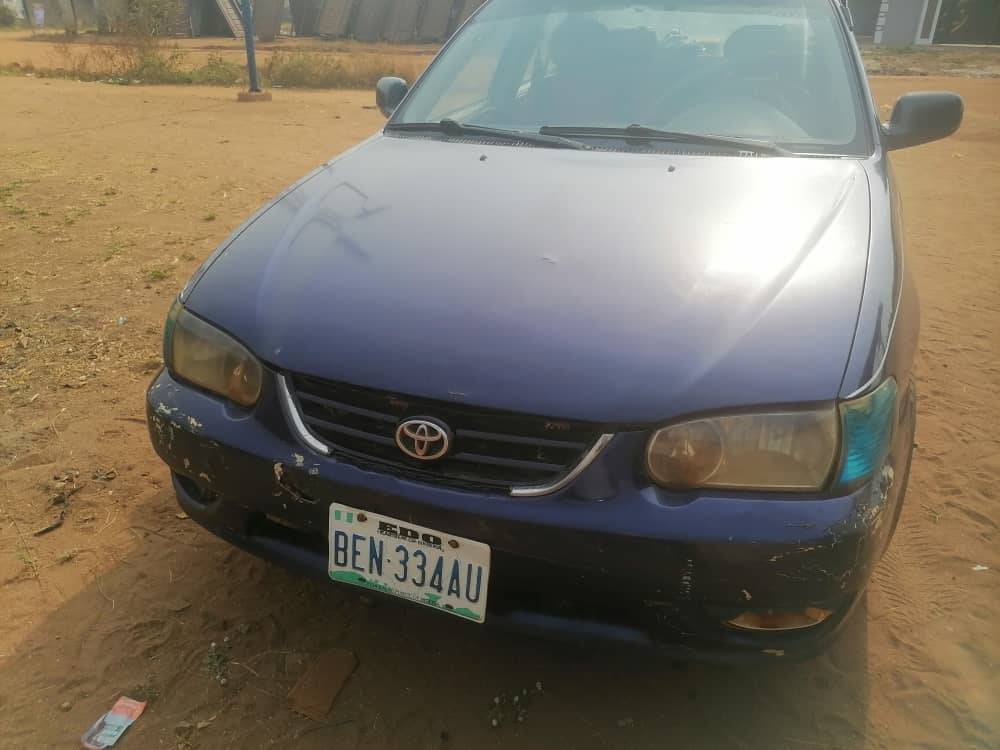 A picture of Toyota Corolla 2001